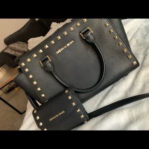 Micheal Kors bag and wallet